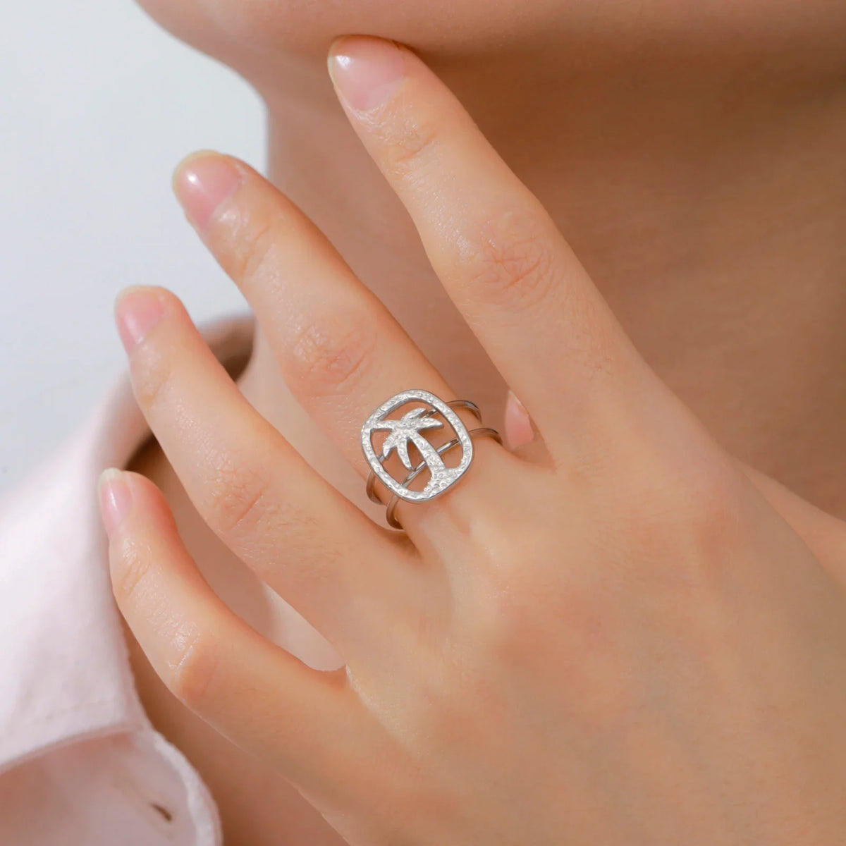 Anillo con motivo de palmera de plata