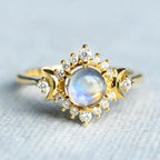 Anillo con Cristal de Piedra de Luna
