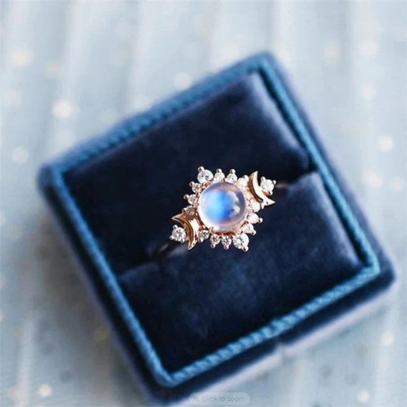 Anillo con Cristal de Piedra de Luna