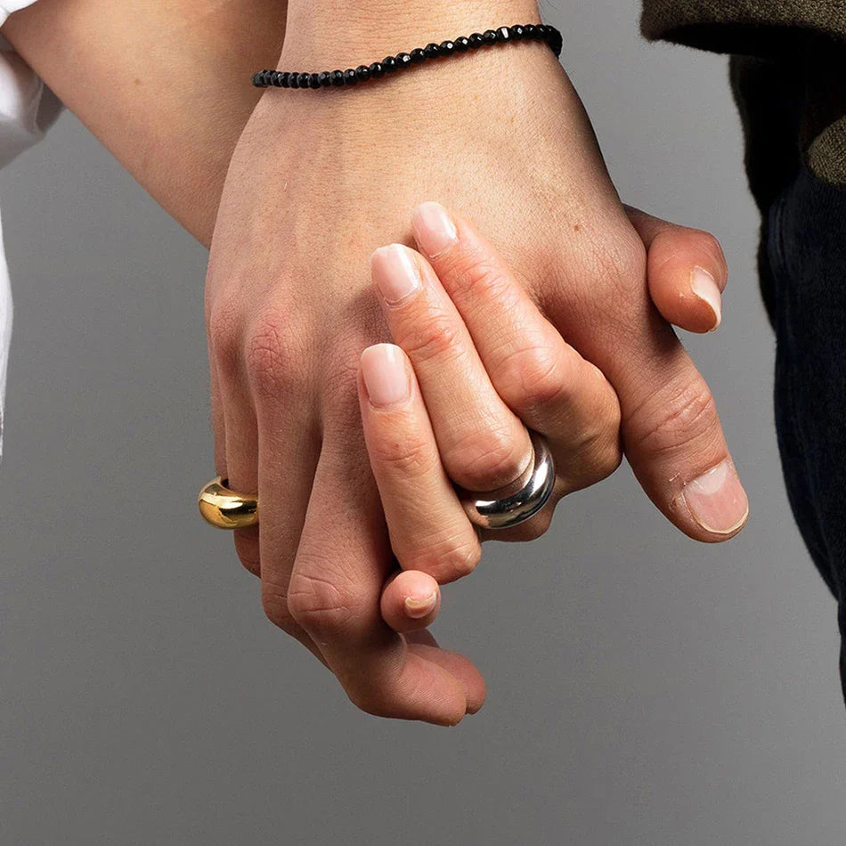 Elegante Anillo Ancho Gota de Agua plata