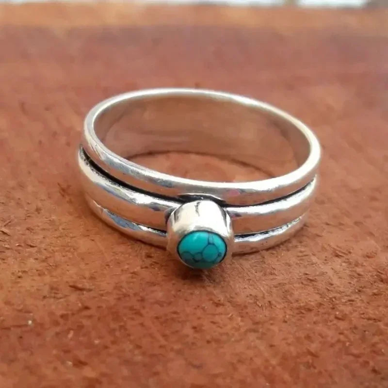 Anillo étnico con piedra turquesa de plata