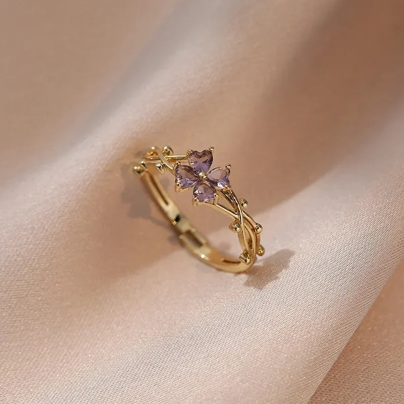 Anillo Fino Flor de Zirconia