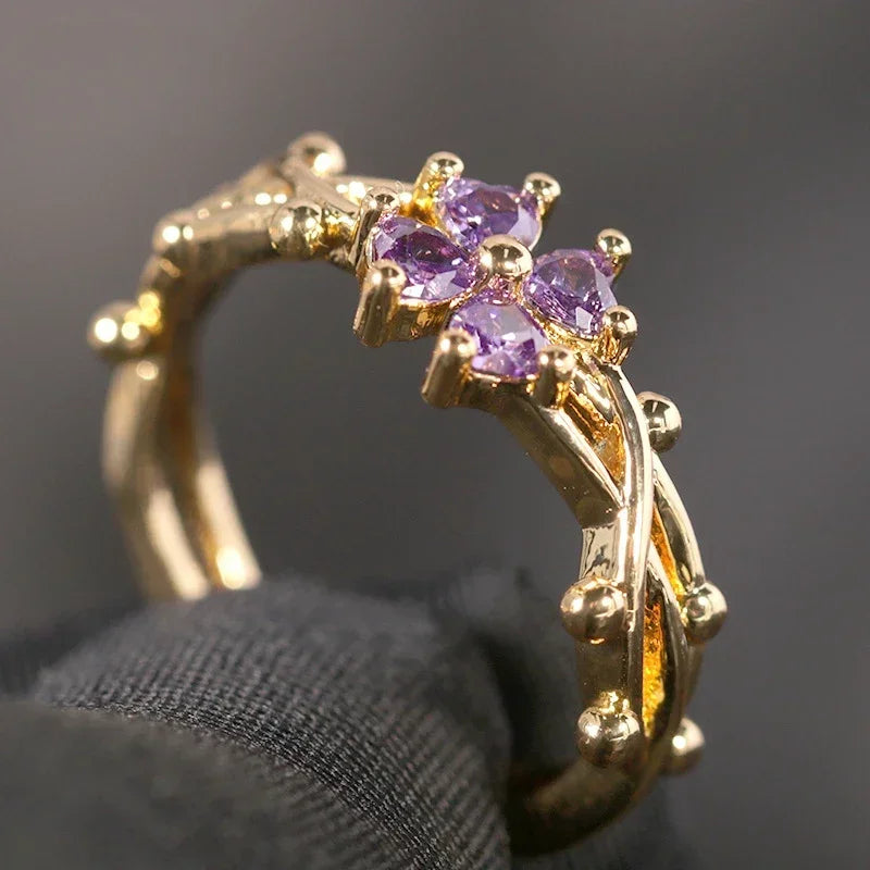 Anillo Fino Flor de Zirconia