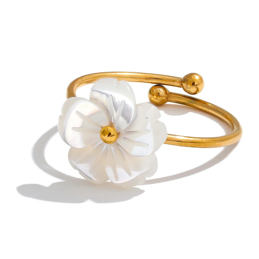 Anillo de Flor de Margarita