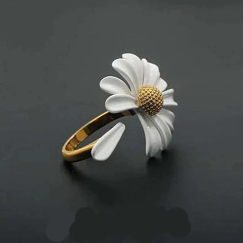 Anillo Flor de Margarita Estilizado