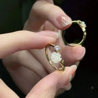 Anillo de Flor de Tulipán en Circonio