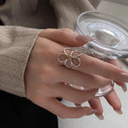 Anillo Grande Flor Elegante