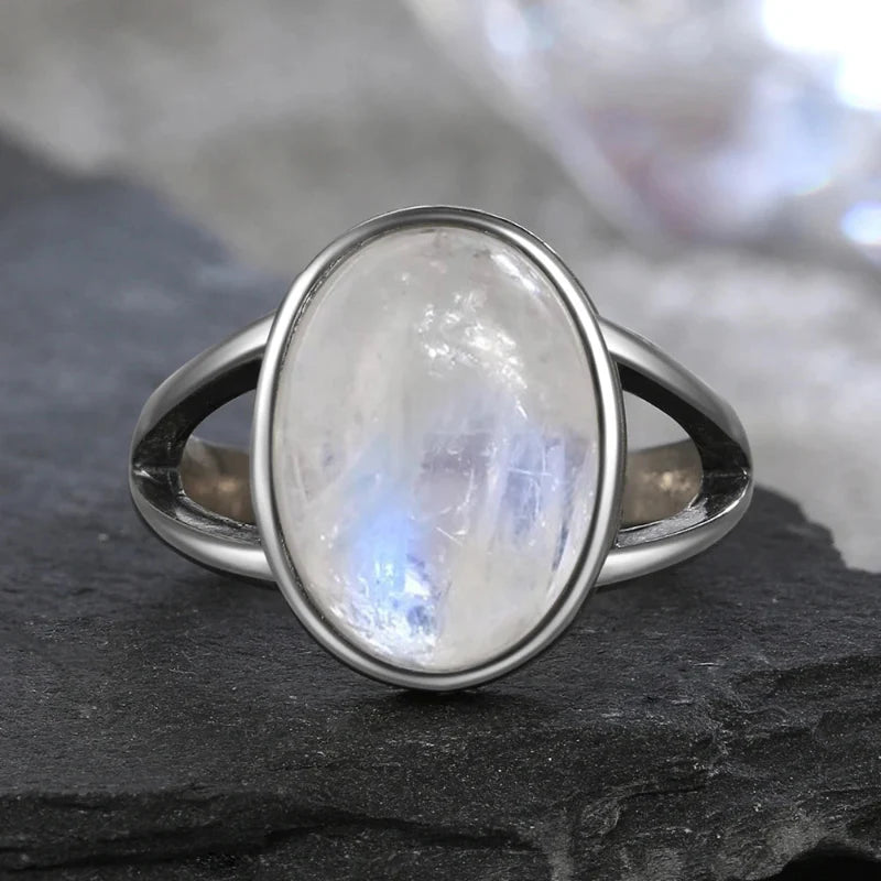 Anillo Ovalado para Mujer con Piedra de Luna
