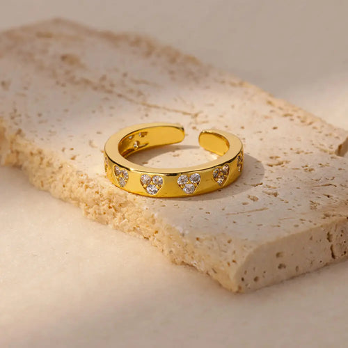 Anillo con corazones de circonio B