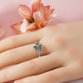 Anillo con corazones en circonio verde Trébol de 3 hojas