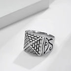 Anillo con Pirámide Egipcia plateado