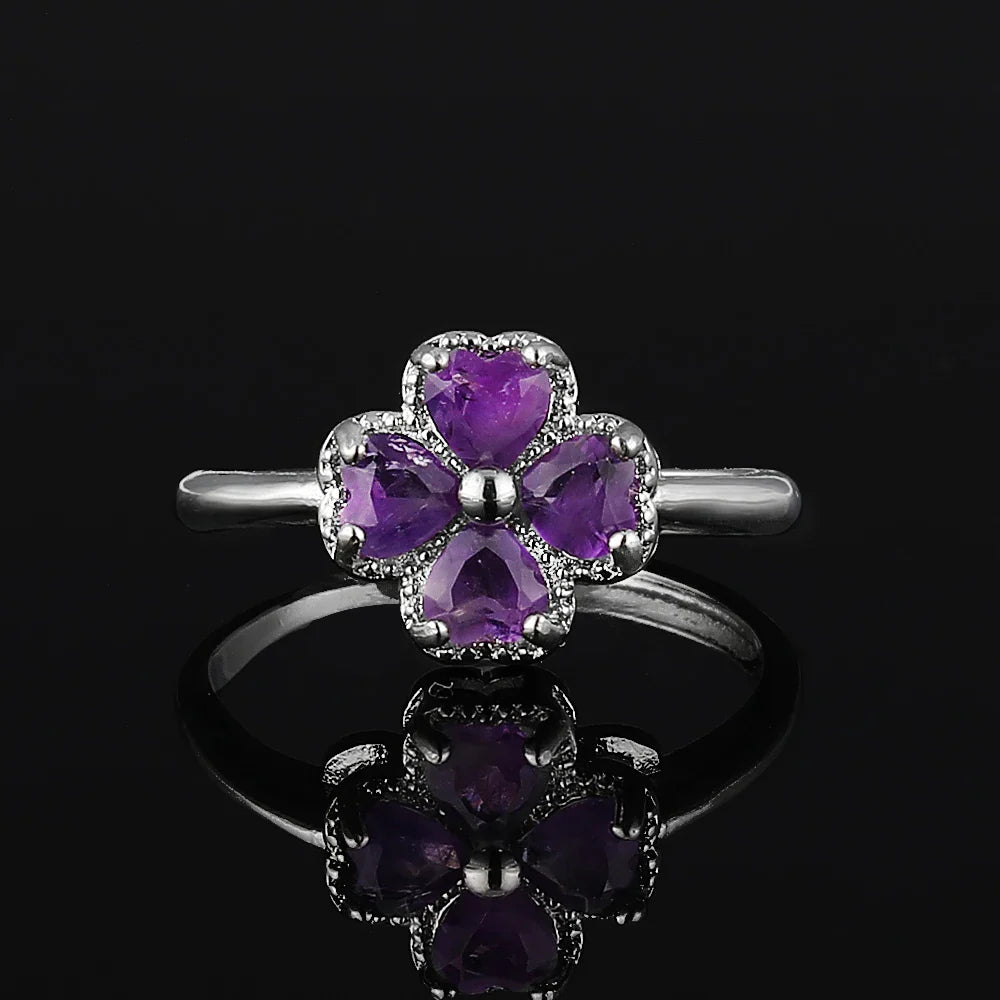 Anillo con Trébol de 4 Hojas en Piedra de Amatista
