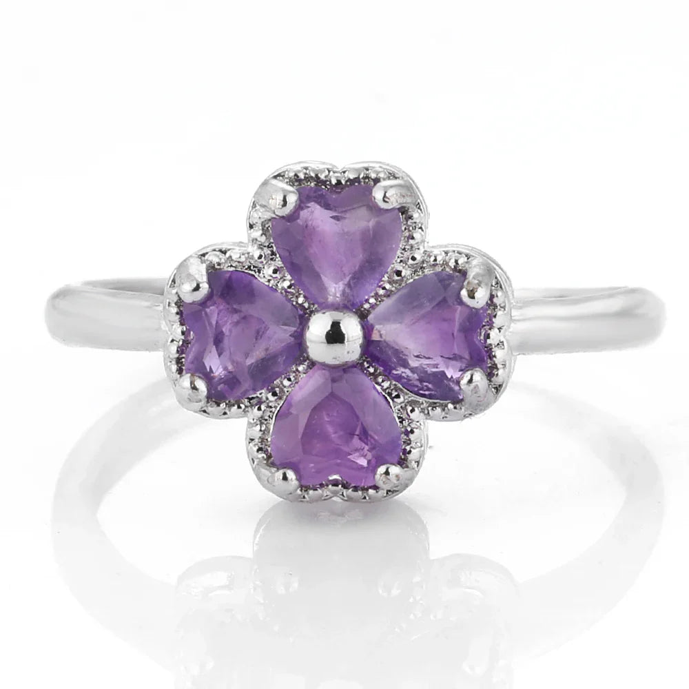 Anillo con Trébol de 4 Hojas en Piedra de Amatista