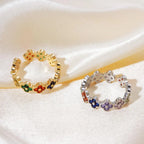 Anillo con tréboles de 4 hojas coloreados en circonio plata
