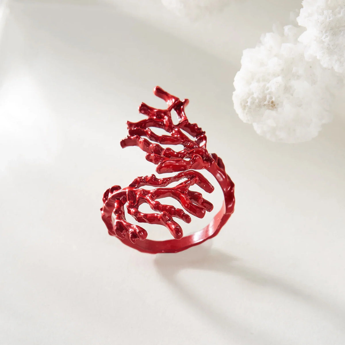 Anillo rama de coral rojo