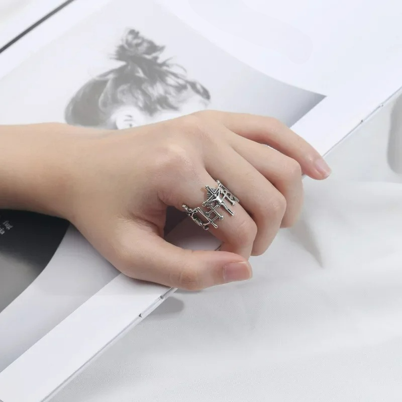 Anillo Cruz de Jesús para Mujer