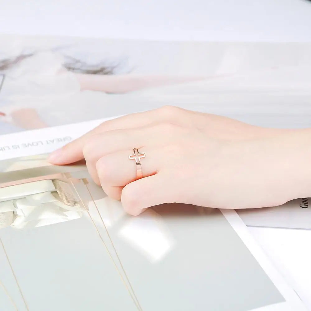 Anillo Cruz Discreta