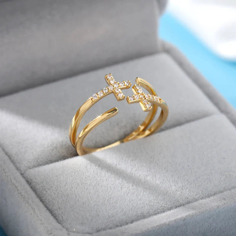 Anillo Cruz de Circonio Cristiana para Mujer oro