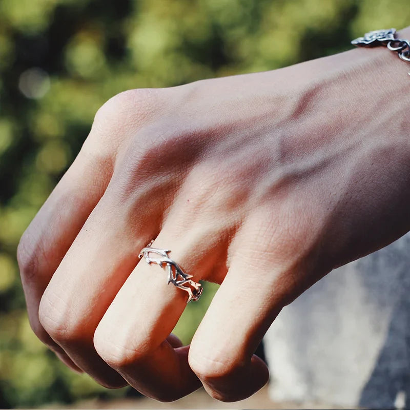 Anillo de Ramas de Coral Plateado