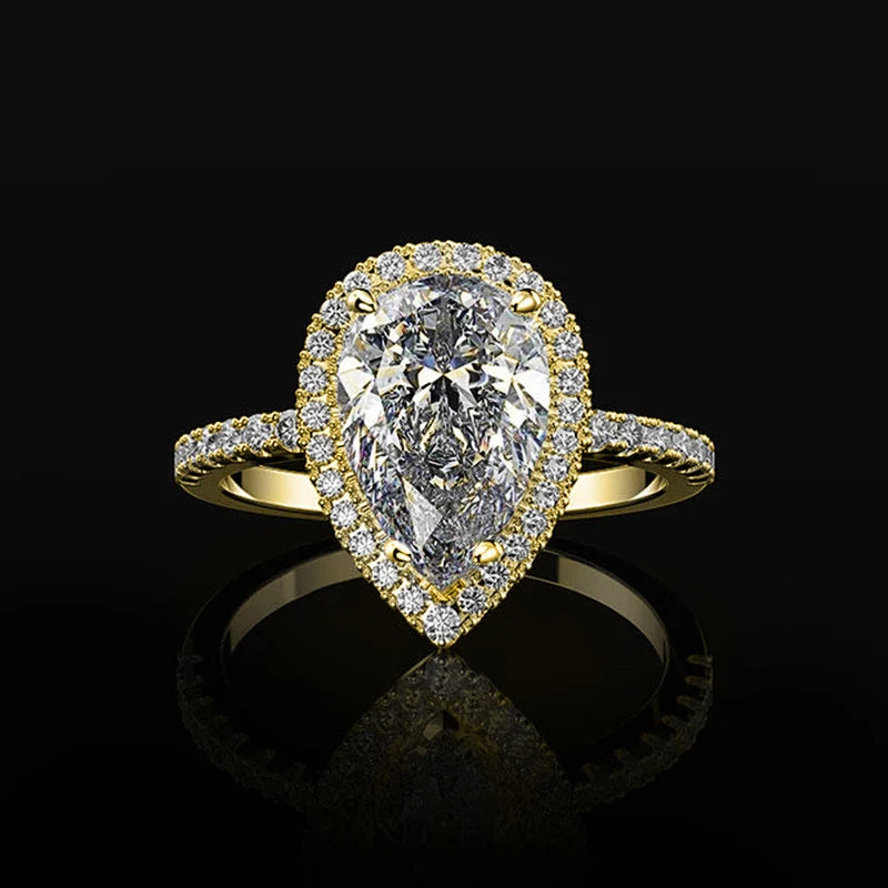 Anillo de Zirconia en forma de Gota de Agua dorado