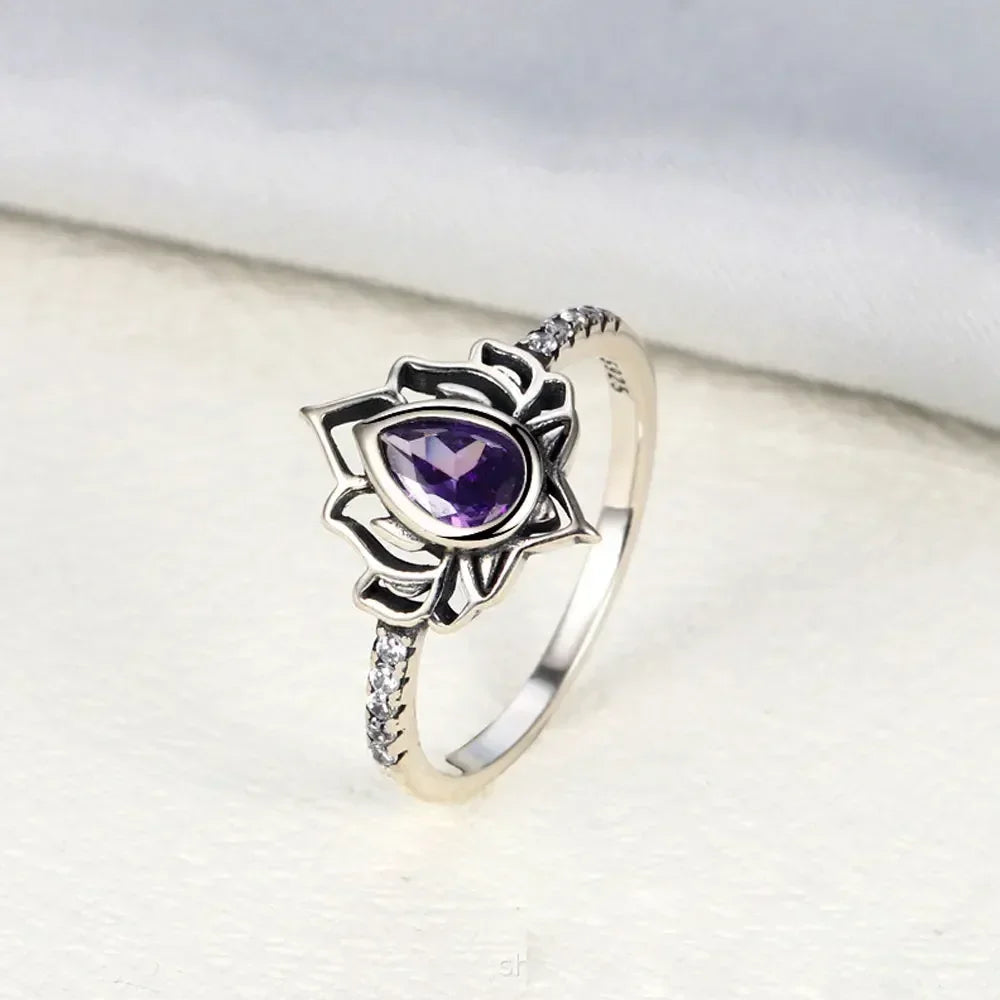 Anillo Flor de Loto Plateado para Mujer violeta