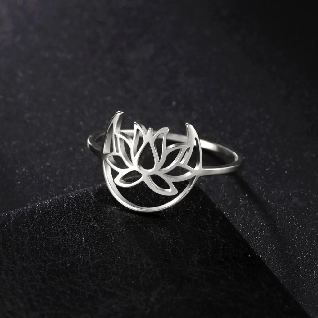 Anillo Flor de Loto Zen para Mujer en plata