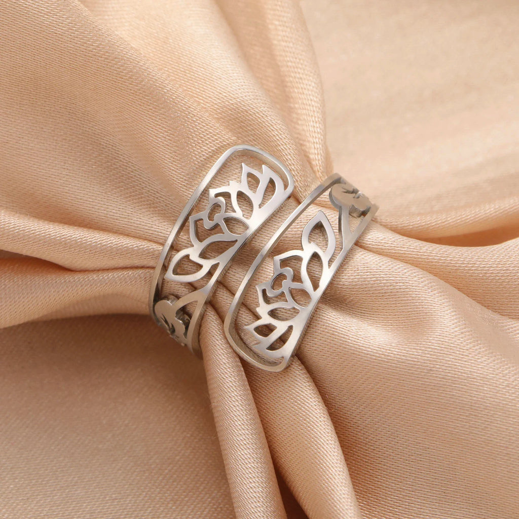 Anillo con Flores de Loto de plata