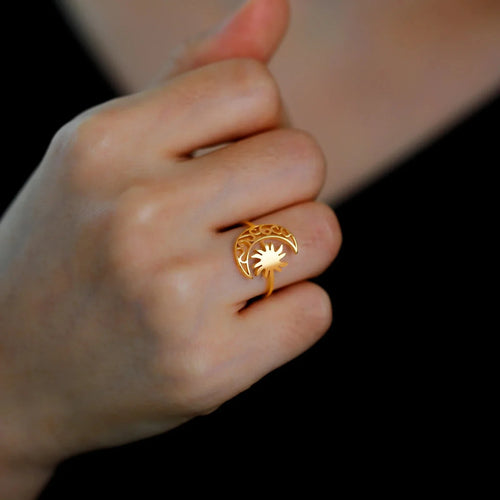 Anillo Luna y Sol de oro