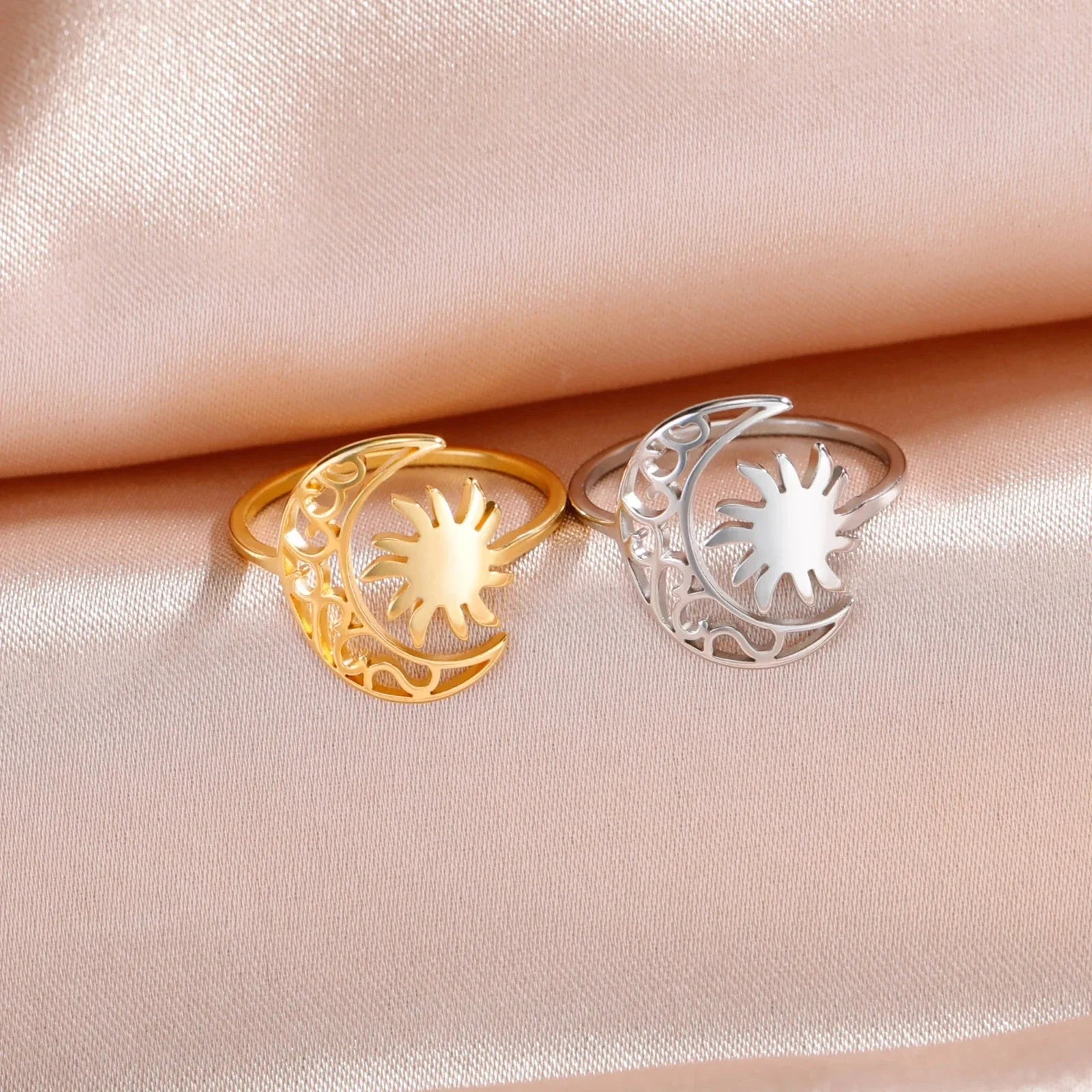 Anillo Luna y Sol de oro