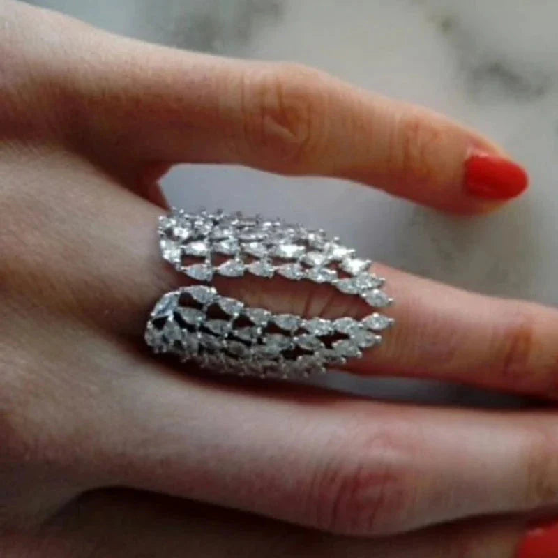 Anillo Pluma en Circonio plateado