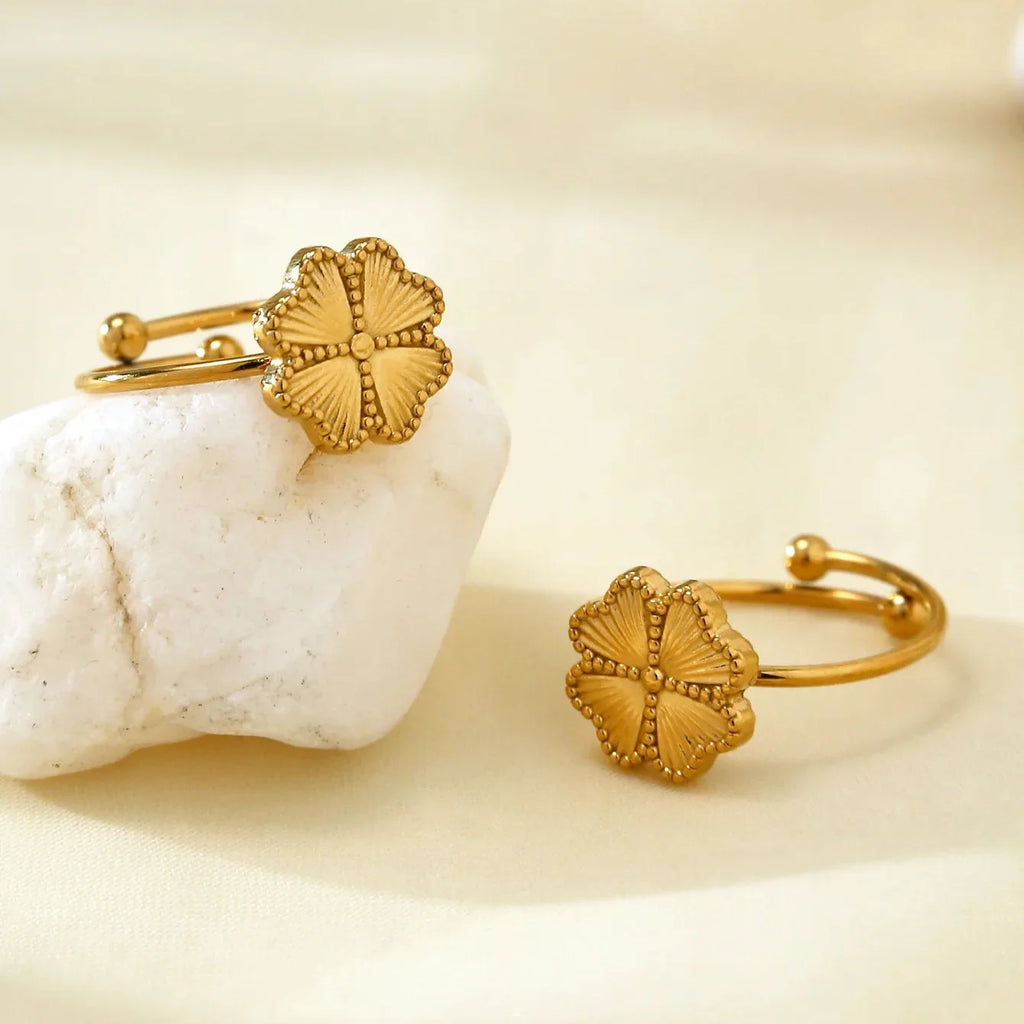Anillo Retro con Trébol de 4 Hojas