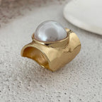 Anillo Retro para Mujer con Perla dorada