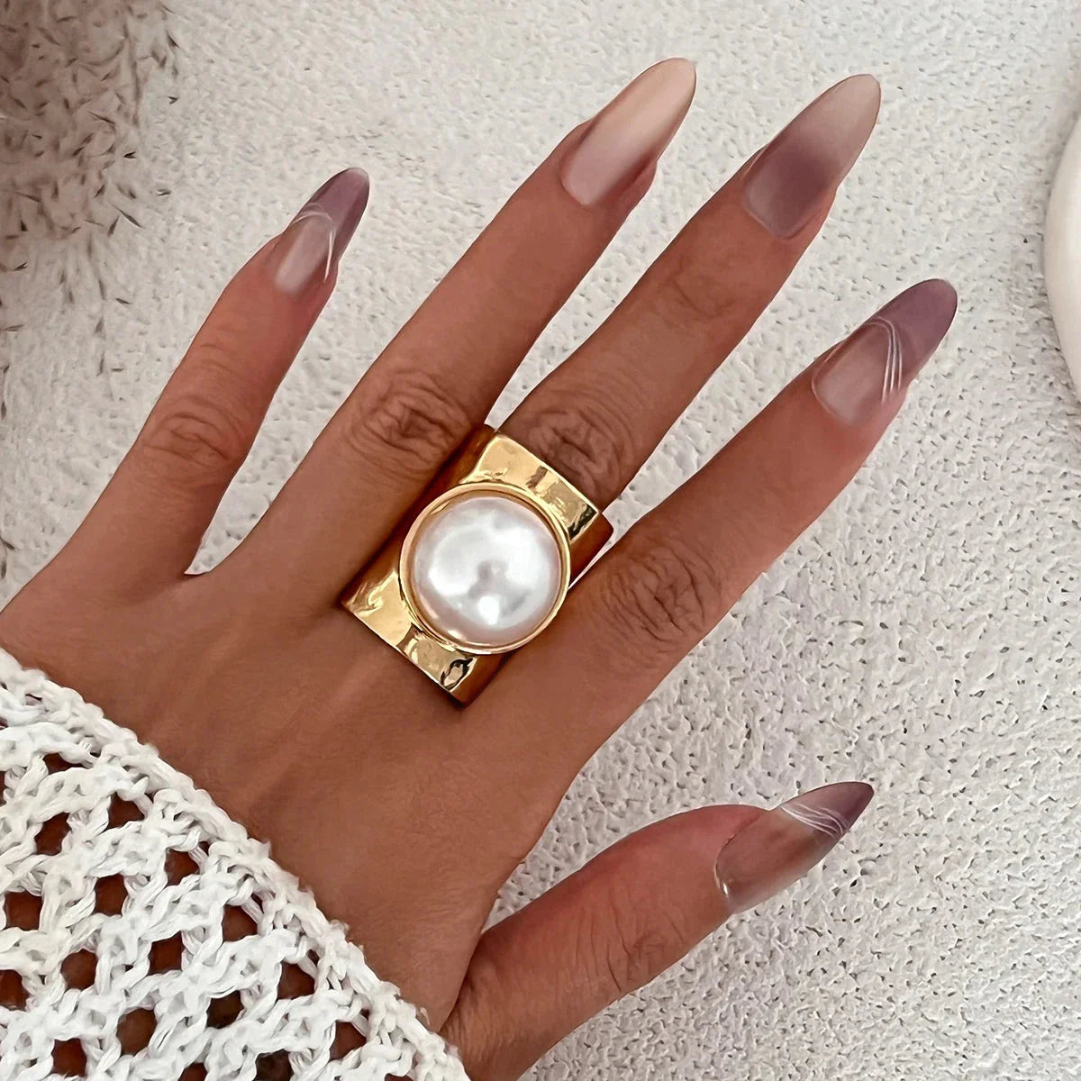 Anillo Retro para Mujer con Perla dorada