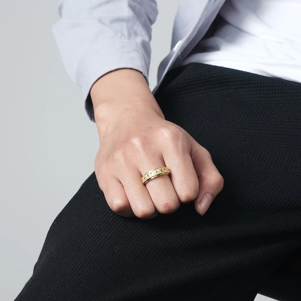 Anillo Giratorio con Crescientes de Luna para Hombre en oro
