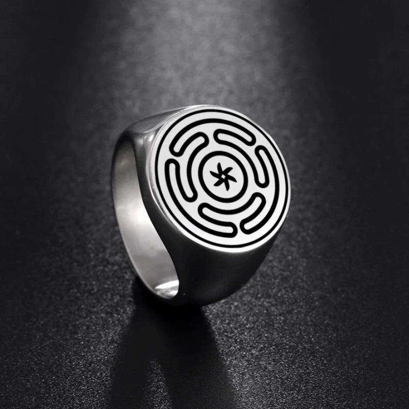 Anillo Rueda de Hécate Strophalos Brujería Wicca plata