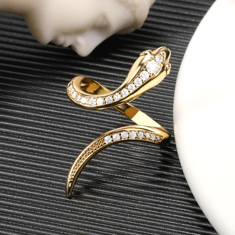 Anillo Serpiente Estilizado para Mujer en oro