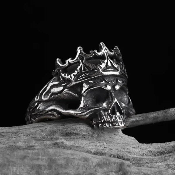 Anillo Calavera de Acero con corona
