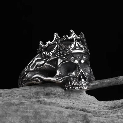 Anillo Calavera de Acero con corona