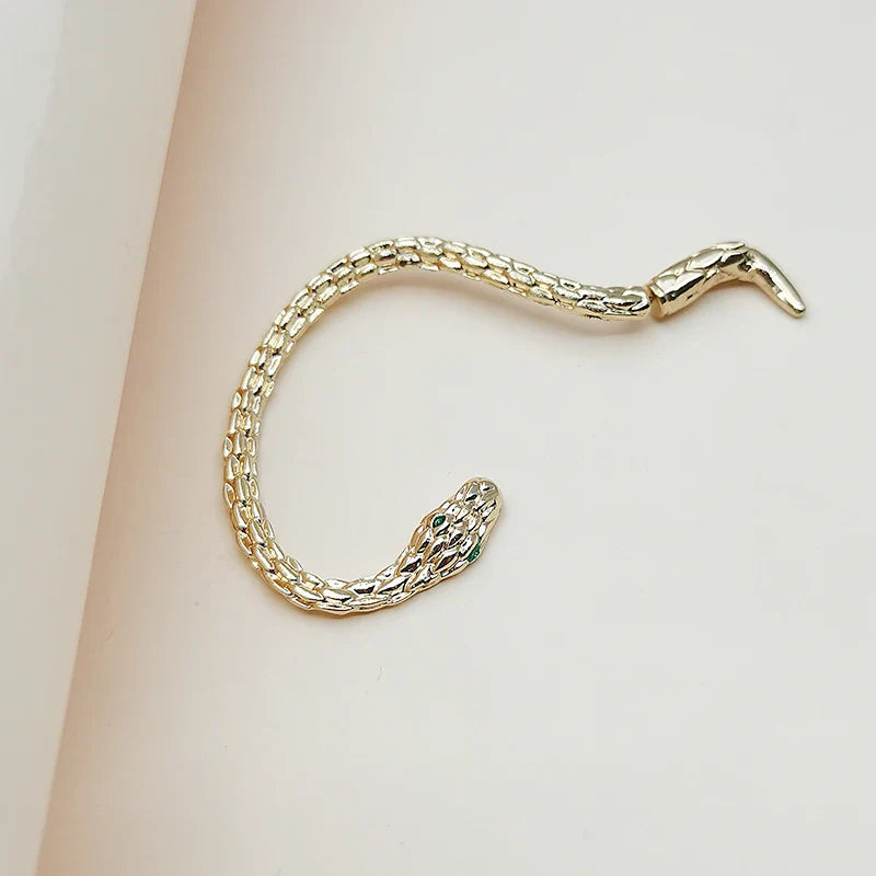 Arete Largo Serpiente de oro