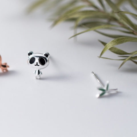 Arete Panda de Plata