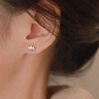 Aretes de botón Flor de Loto para mujer en plata