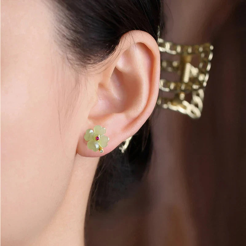 Aretes de Botón con Trébol de 4 Hojas