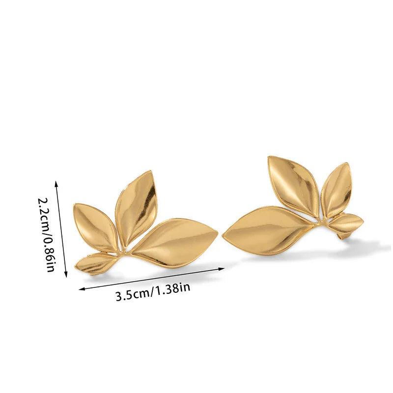 Aretes de botón con flores