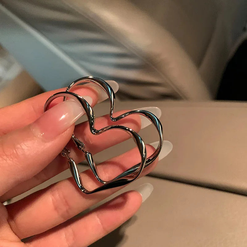 Aretes de Clavo Gran Corazón