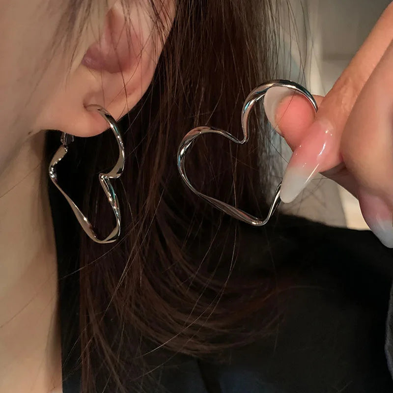 Aretes de Clavo Gran Corazón