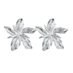Aretes de botón Flor Grande Asimétrica plata