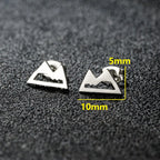 Aretes de Montaña Minimalistas de Botón