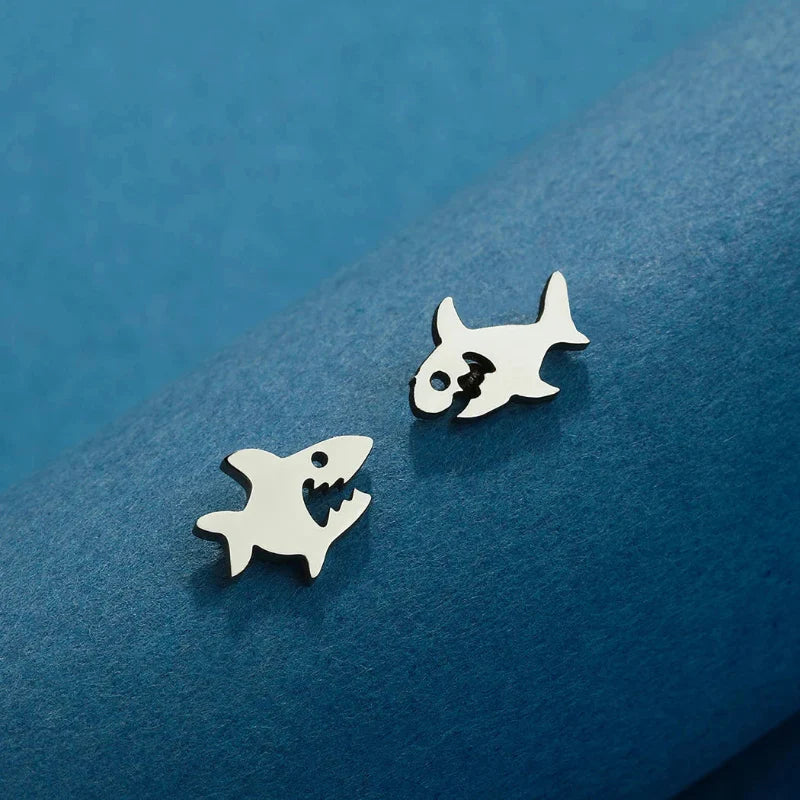 Aretes de Clavo Tiburón en plata