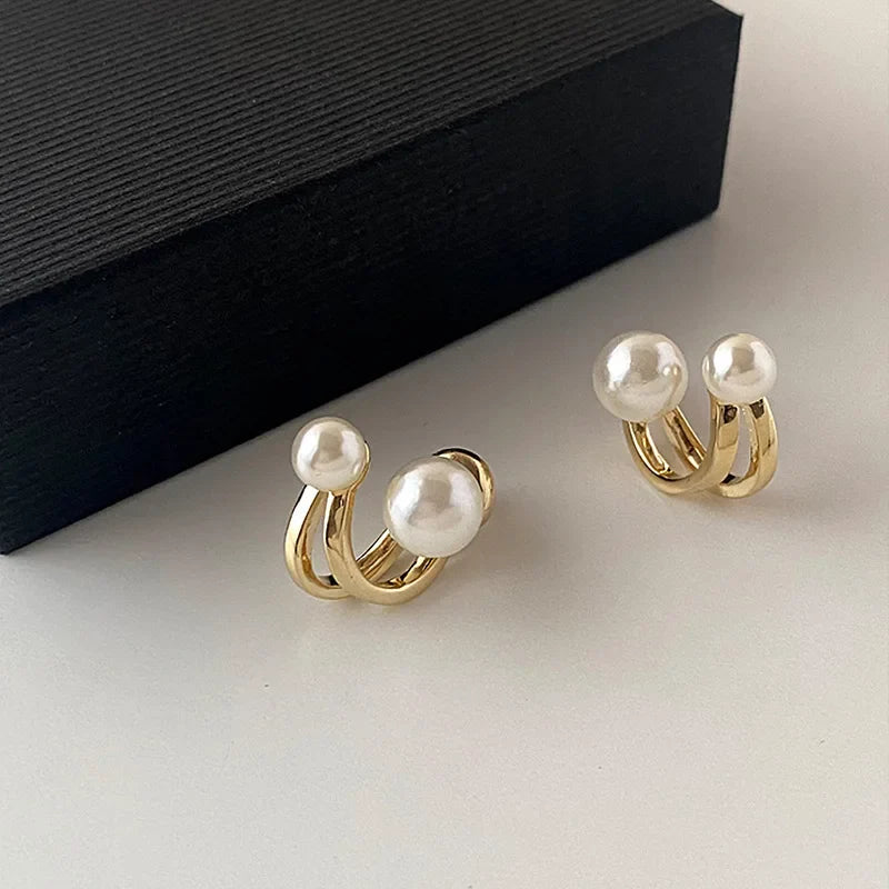 Aretes de Botón Retro con Perlas