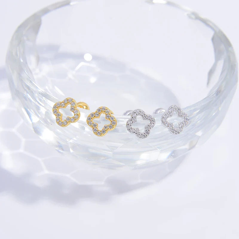 Aretes de Botón Trébol de 4 Hojas oro
